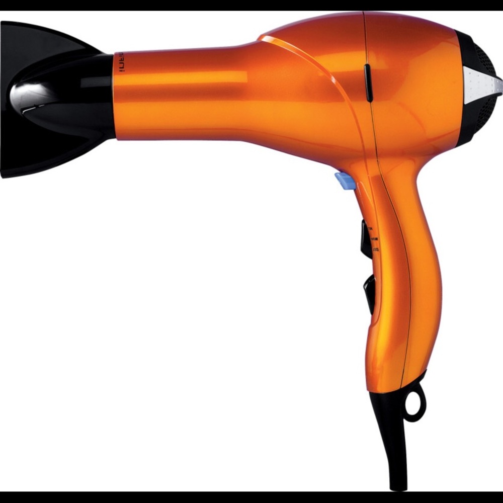 INFINITIPRO BY CONAIR hair dryer